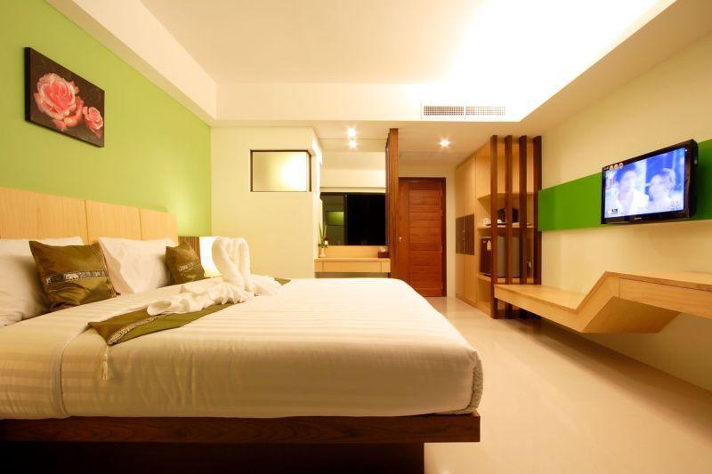 Kalim Beach Place Patong Buitenkant foto