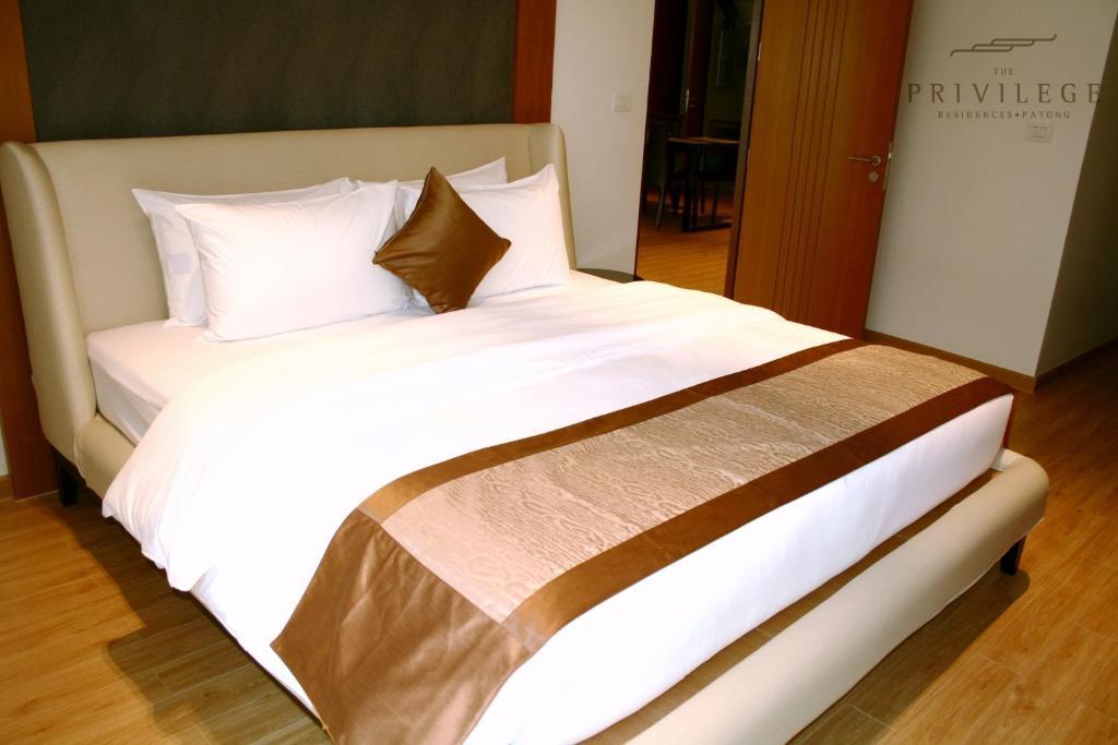 Kalim Beach Place Patong Kamer foto