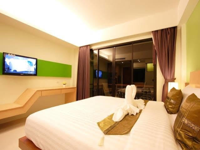 Kalim Beach Place Patong Buitenkant foto